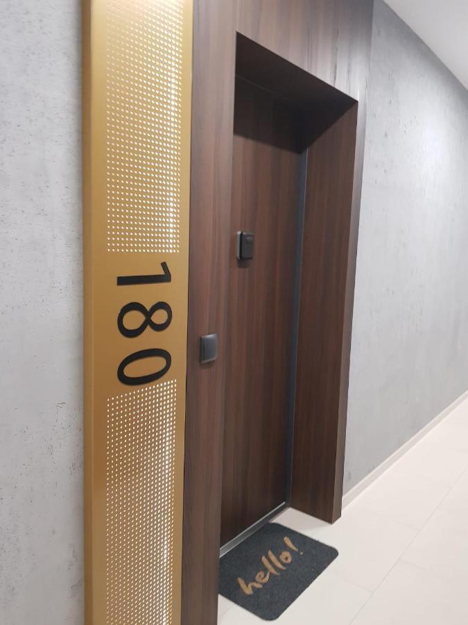 Apartament Old Town Wes Quality Suite Posen Exterior foto